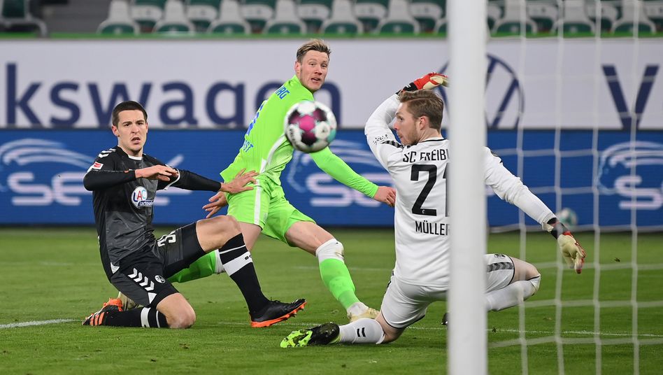Highlight trận đấu SC Freiburg vs VfL Wolfsburg ngày 12/03 | Xem lại trận đấu
